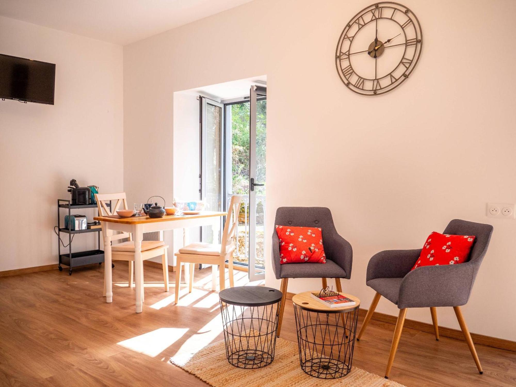 Les Gites De Sylvie Ussat Habitación foto