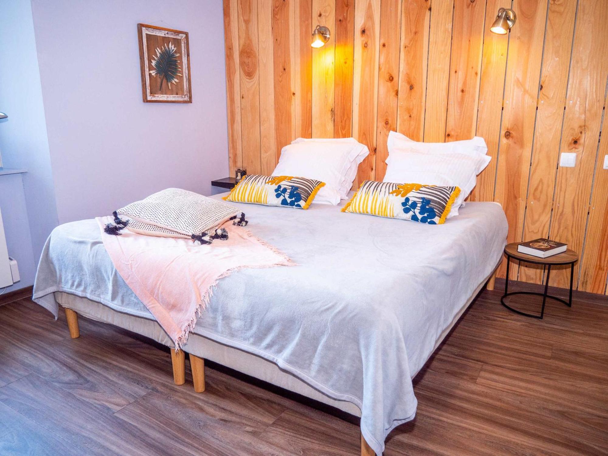 Les Gites De Sylvie Ussat Habitación foto