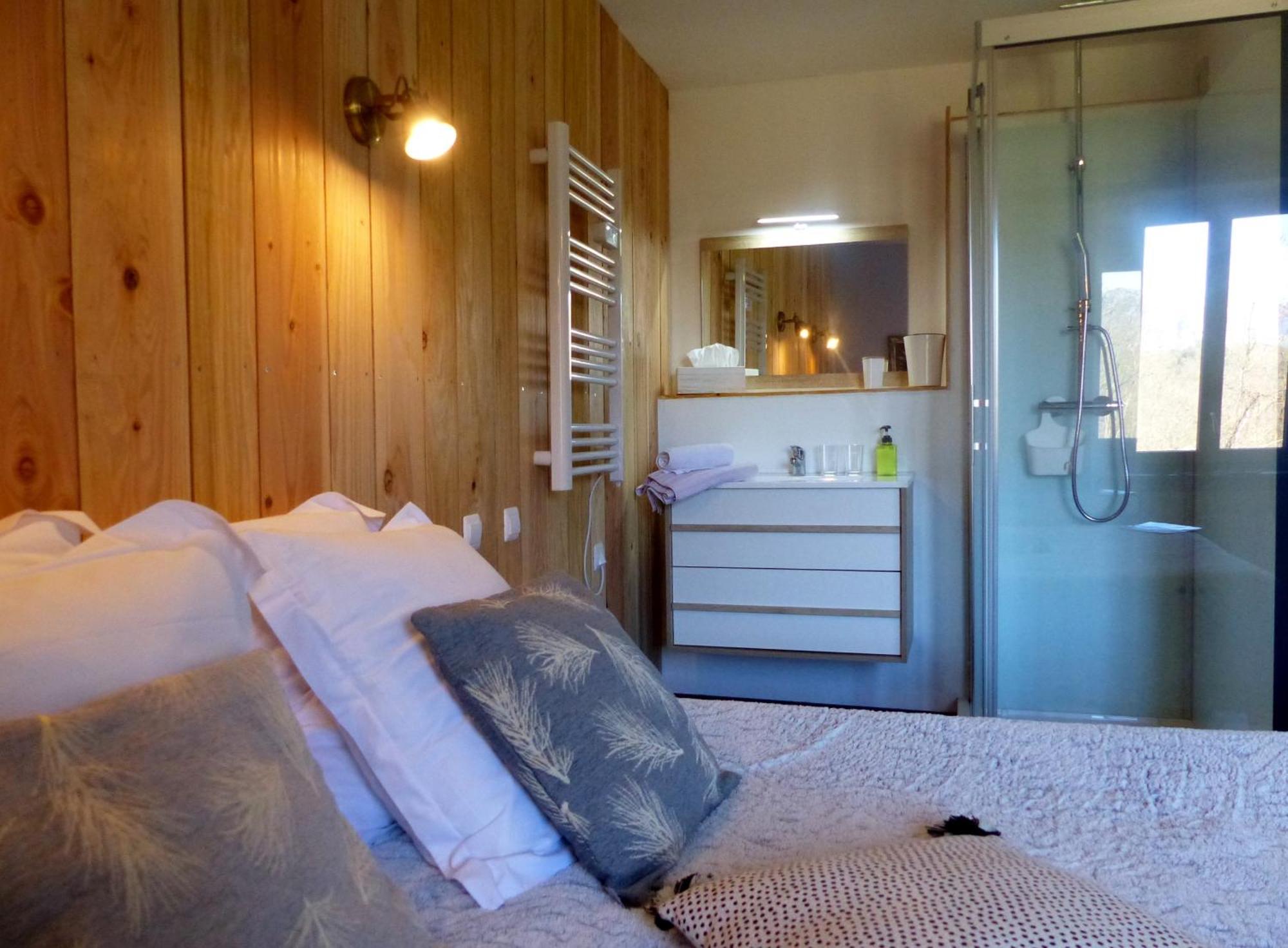 Les Gites De Sylvie Ussat Habitación foto
